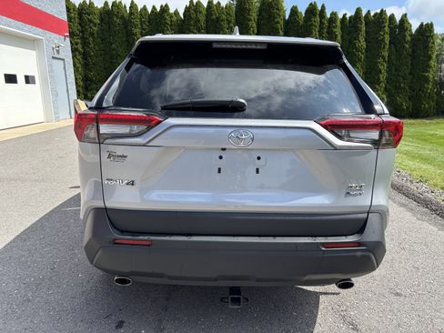 Used 2026 Toyota Highlander XLE AWD/4WD image 4