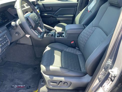 New 2026 Toyota 4Runner TRD Off-Road Premium AWD/4WD image 9