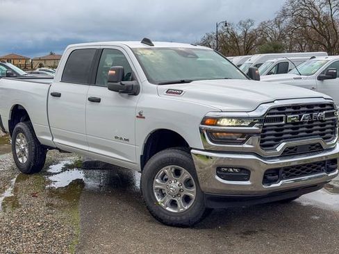 New 2026 RAM 2500 Big Horn AWD/4WD image 2