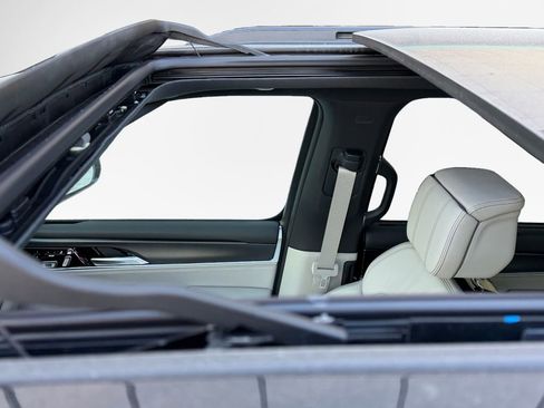 New 2026 Jeep Grand Wagoneer L Summit AWD/4WD image 13
