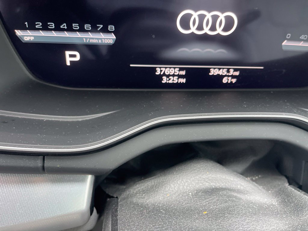 Used 2024 Audi Q5 2.0T Premium w/ Summer of Audi Package AWD/4WD image 8