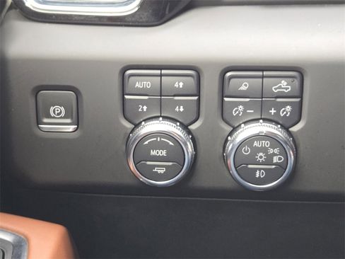 Used 2024 GMC Sierra 1500 Denali Ultimate image 24