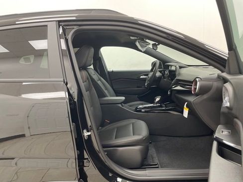 New 2026 Chevrolet Trax RS w/ Driver Confidence Package image 14