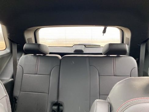 Used 2023 Chevrolet Traverse RS image 6