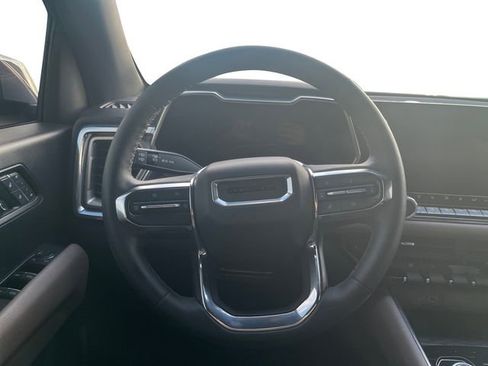 Used 2023 GMC Canyon Denali image 12