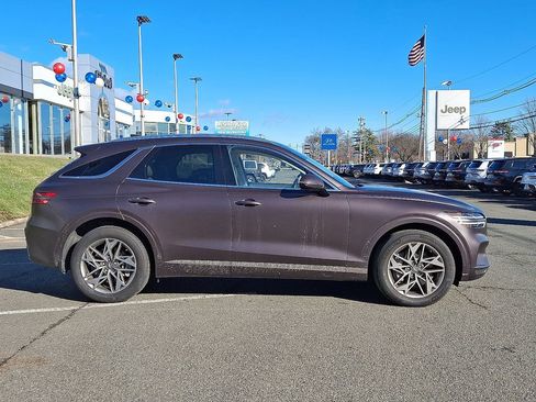 Used 2023 Genesis GV70 2.5T Select w/ Select Package image 8