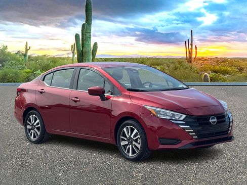 Certified 2025 Nissan Versa SV image 7