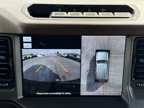 Used 2022 Ford Bronco Outer Banks w/ Sasquatch Package image 10