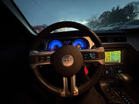 Used 2010 Ford Mustang GT image 12