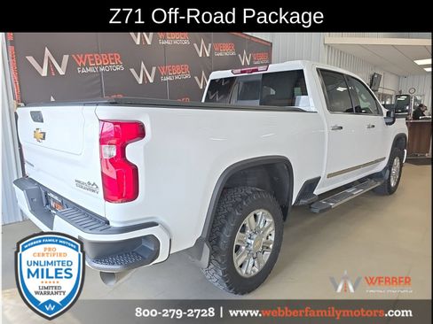 Used 2024 Chevrolet Silverado 3500 High Country w/ High Country Premium Package AWD/4WD image 8