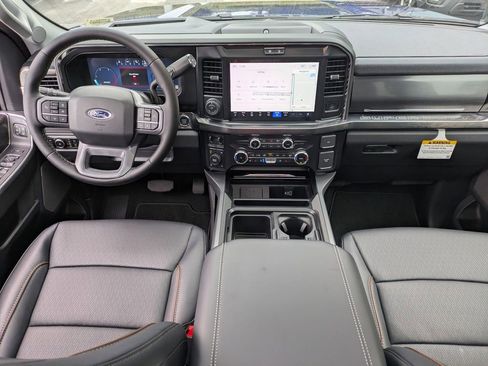 New 2026 Ford F250 Lariat w/ Black Appearance Package AWD/4WD image 17