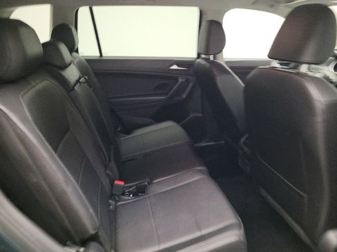 Used 2019 Volkswagen Tiguan SE AWD/4WD image 19