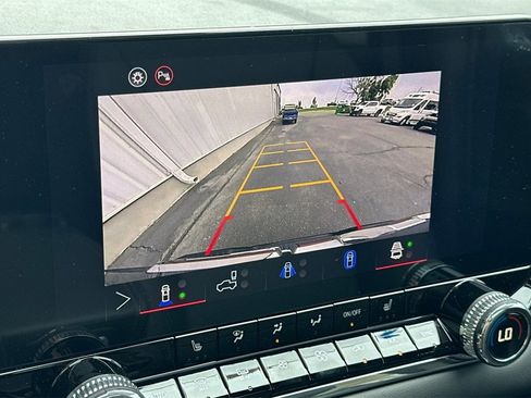 New 2025 GMC Canyon Elevation w/ Convenience Package image 16