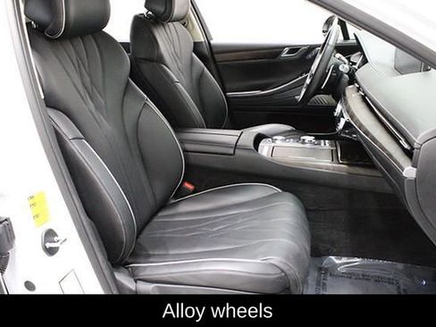 Used 2023 Genesis G80 image 16