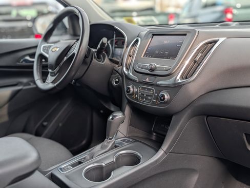 Used 2020 Chevrolet Equinox LT image 45