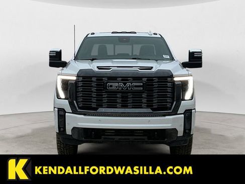 Used 2024 GMC Sierra 2500 Denali Ultimate image 8