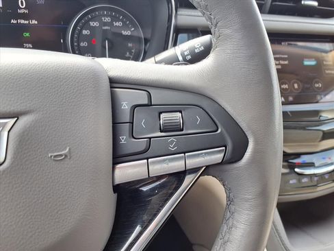 Used 2023 Cadillac XT6 Premium Luxury w/ Technology Package image 16