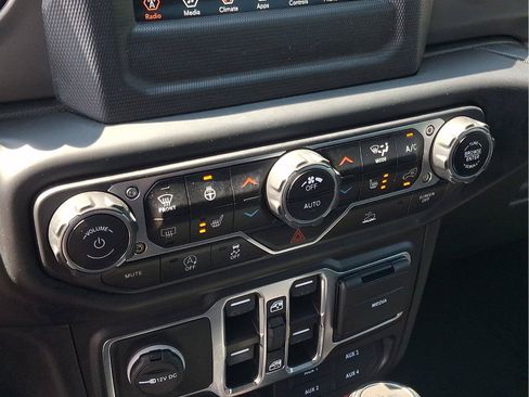 Used 2022 Jeep Wrangler Unlimited Sport AWD/4WD image 13