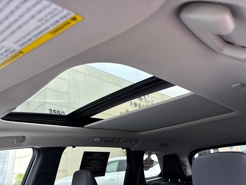 Certified 2026 INFINITI QX60 Luxe w/ Cargo Package FWD image 24