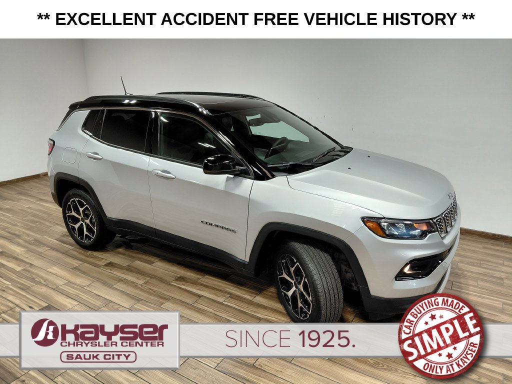 Used 2025 Jeep Compass Limited w/ Sun & Sound Group AWD/4WD image 16