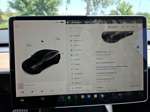 Used 2021 Tesla Model Y Performance image 16