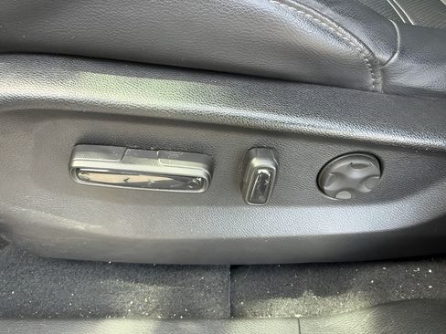 Used 2021 Honda CR-V EX-L image 10