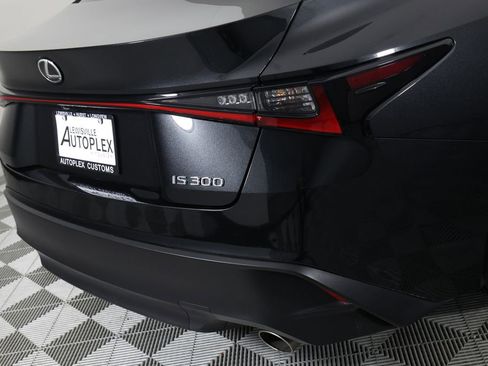 Used 2024 Lexus IS 300 w/ Premium Package RWD image 43