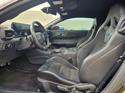 Used 2024 Ford Mustang Dark Horse RWD image 9