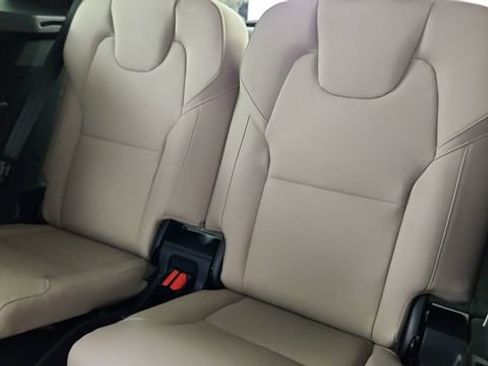 Used 2026 Volvo XC90 B6 Plus w/ Protection Package AWD/4WD image 31