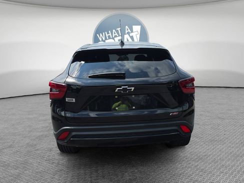 Used 2024 Chevrolet Trax RS w/ Driver Confidence Package FWD image 5