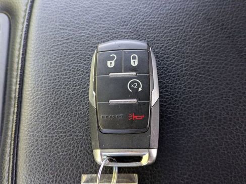 Used 2024 RAM 2500 Big Horn AWD/4WD image 31