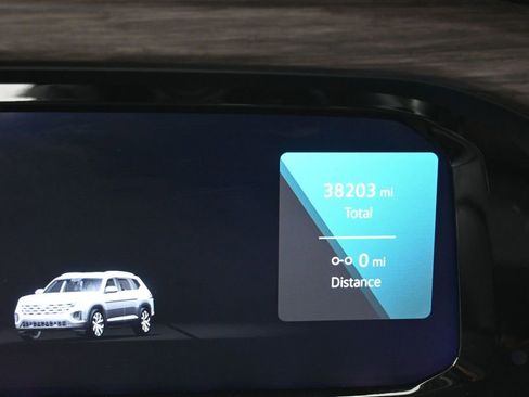 Used 2024 Volkswagen Atlas SEL AWD/4WD image 19