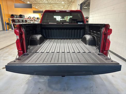 Used 2023 Chevrolet Silverado 1500 RST w/ Z71 Off-Road Package image 21