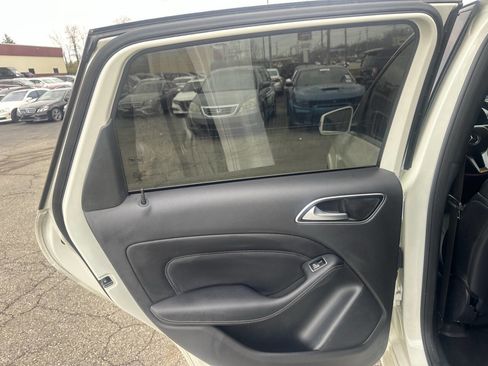 Used 2016 Mercedes-Benz B 250e image 15