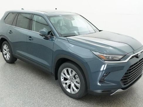 New 2026 Toyota Grand Highlander AWD image 13