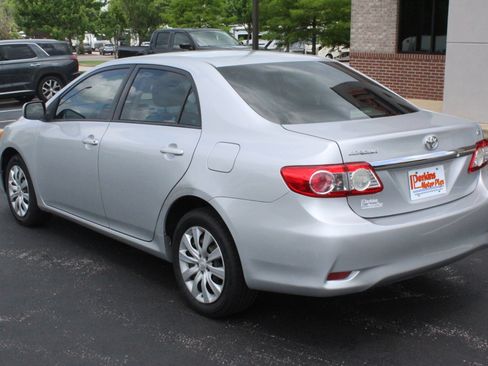 Used 2012 Toyota Corolla LE FWD image 8