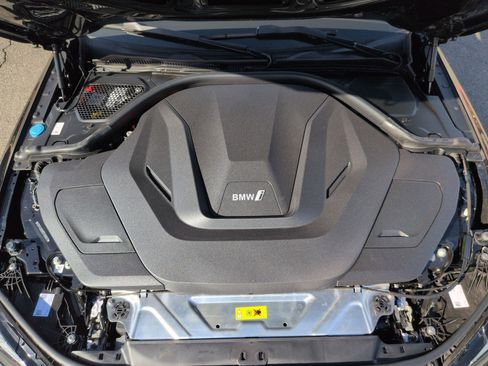 Used 2025 BMW i4 xDrive40i image 34