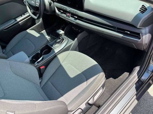 Certified 2025 Kia K4 FWD image 11