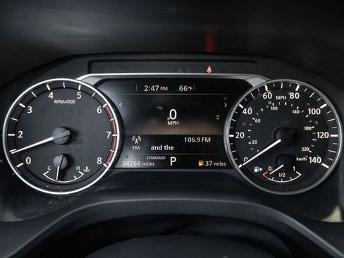 Used 2023 Nissan Rogue SV image 10