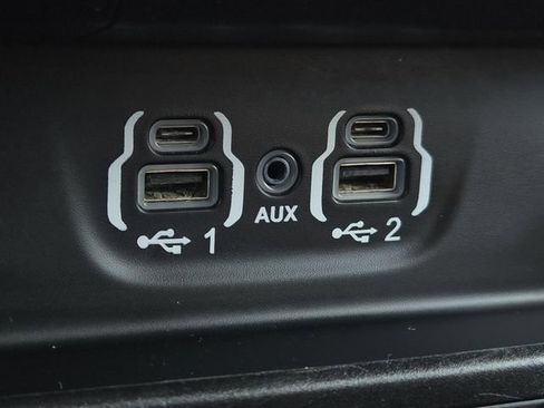 Used 2020 RAM 1500 Laramie AWD/4WD image 28