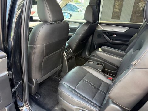 Used 2024 MAZDA CX-90 3.3 Turbo w/ Preferred Plus AWD/4WD image 18