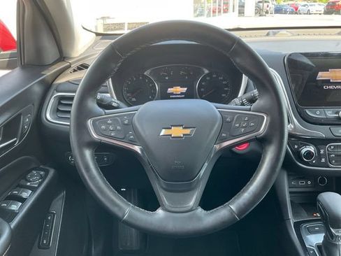 Used 2024 Chevrolet Equinox Premier AWD/4WD image 3