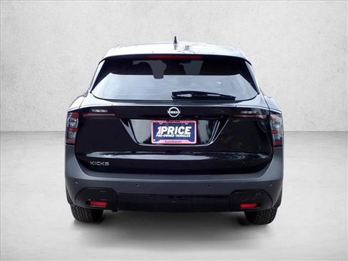 Used 2025 Nissan Kicks S FWD image 3