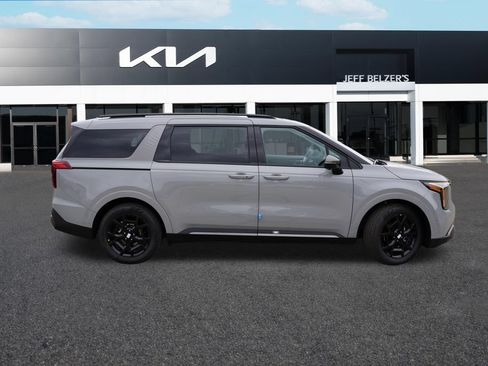 New 2027 Kia Carnival SX w/ Dark Edition Package FWD image 2