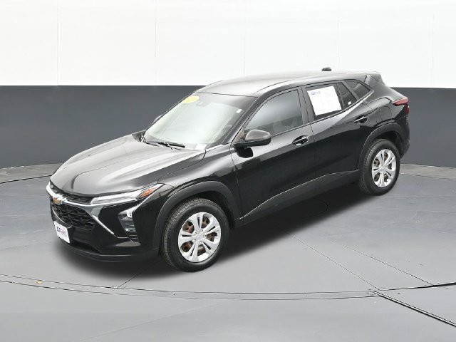 Used 2024 Chevrolet Trax LS FWD image 62
