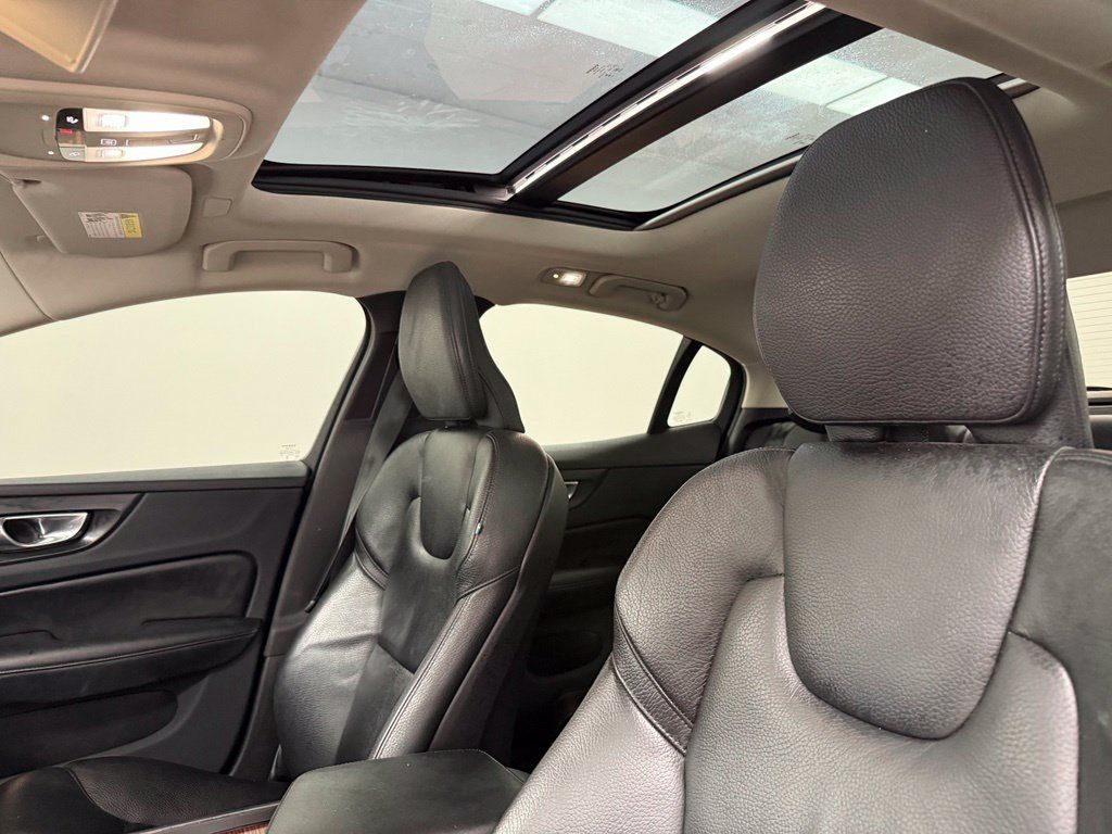 Used 2024 Volvo S60 B5 Plus FWD image 11