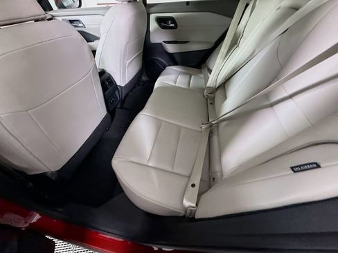 Certified 2025 Nissan Rogue SV w/ SV Premium Package AWD/4WD image 28
