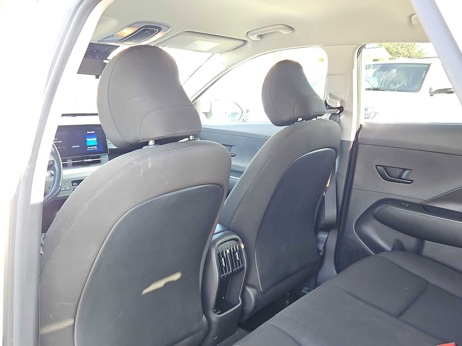 Used 2024 Hyundai Kona SEL FWD image 15