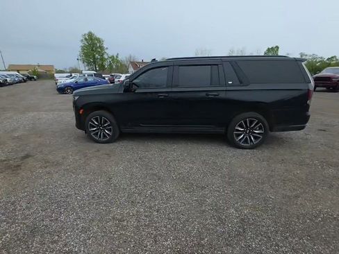 Used 2024 Cadillac Escalade ESV Sport Platinum w/ LPO, Floor Liner Package AWD/4WD image 3