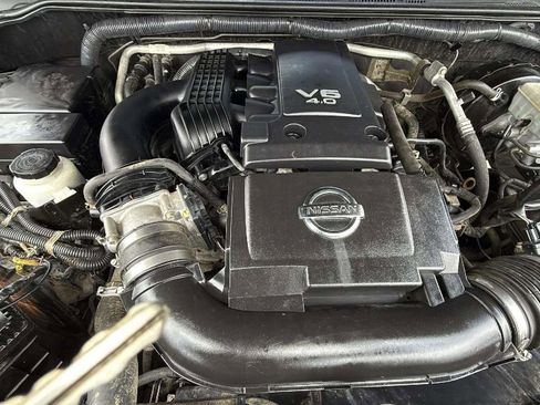 Used 2017 Nissan Frontier SV image 16